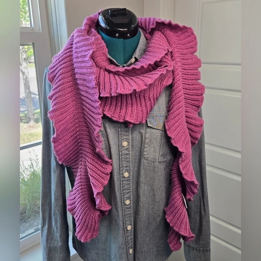 NEW YORK & COMPANY PURPLE MAUVE LONG RUFFLE SCARF WOMEN OS BALLETCORE FAIRYCORE